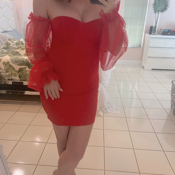 Sexy Red Dress - Picture 3 of 6